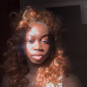 Meet your Posher, Aleemat